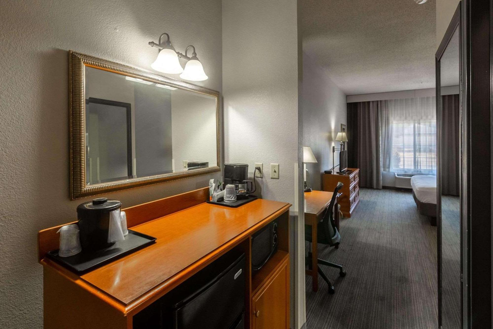 Country Inn & Suites By Radisson, El Dorado, Ar Екстериор снимка